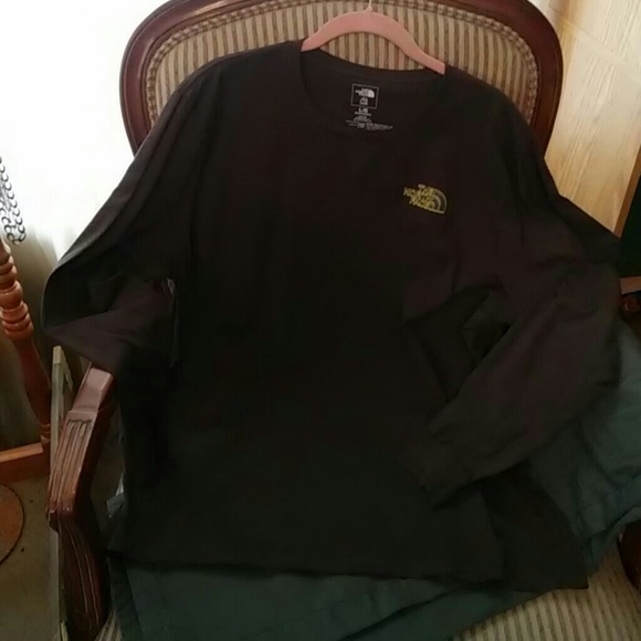 The North Face Other - NWOT Men's so soft (!) North Face I/s tee